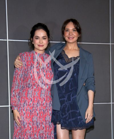 Danna García y Adriana Louvier son Hermanas
