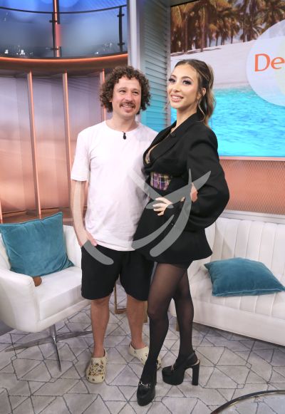 Luisito Comunica y Mar Solís en DA