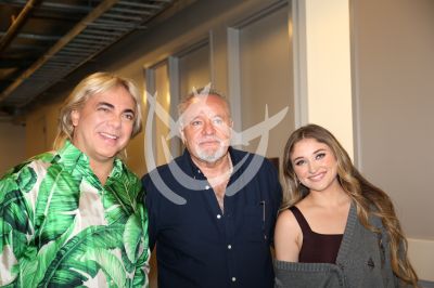 Cristian Castro con prima Fernanda y tío Güero