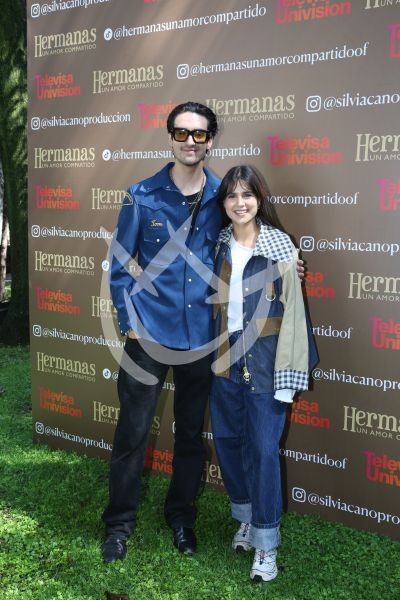Romina y Sebastián Poza en Hermanas