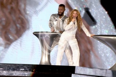 Shakira factura en Mx
