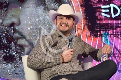 Edén Muñoz es de oro y platino rumbo al Auditorio