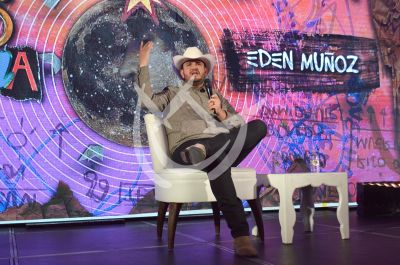 Edén Muñoz es de oro y platino rumbo al Auditorio
