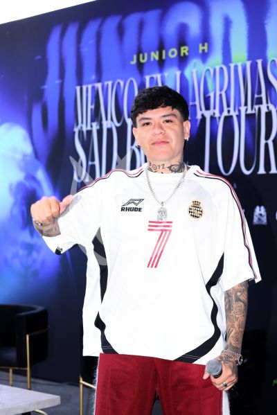 Junior H está Sad en Mx