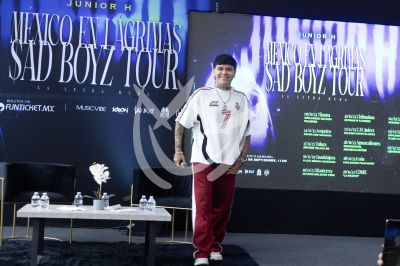 Junior H está Sad en Mx
