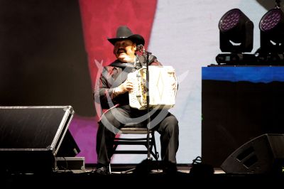 Ramón Ayala celebra a Mx