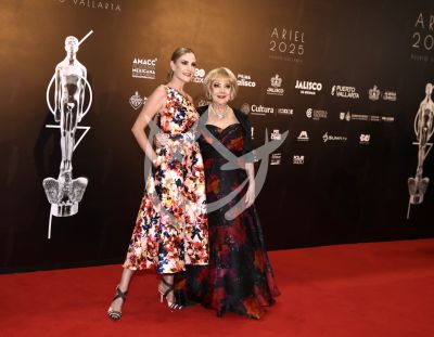 Jacqueline y Chantal Andere en Ariel 2025