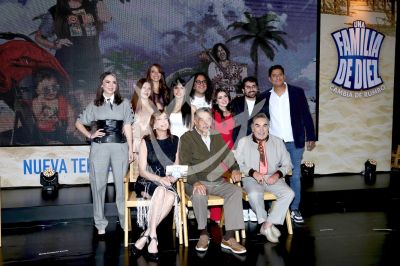 Una Familia de Diez, elenco