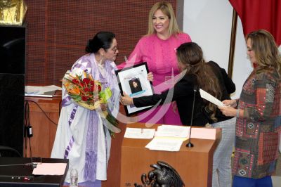 Angélica Aragón es Poderosa 