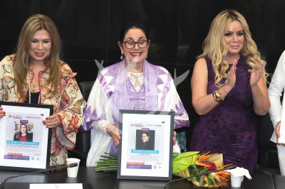 Angélica Aragón poderosa en el Senado