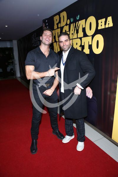 Rodrigo y Alejandro con Tu Gato