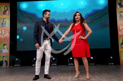 Ariadne Díaz y Jose Ron en Papás por Siempre