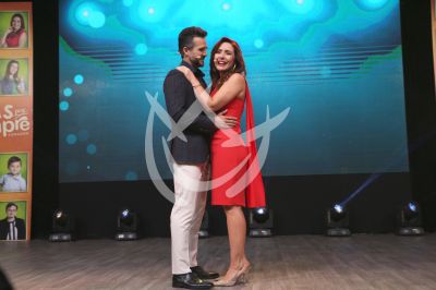 Ariadne Díaz y Jose Ron en Papás por Siempre