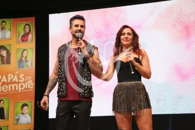 Ariadne Díaz y Jose Ron en Papás por Siempre