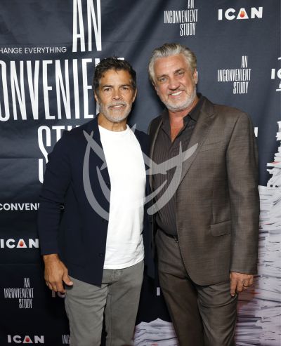 Esai Morales es Inconvenient
