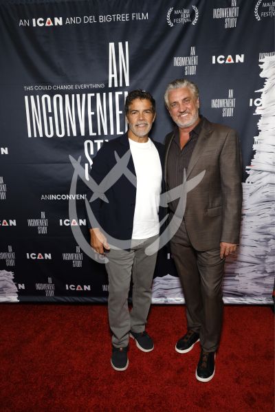 Esai Morales es Inconvenient