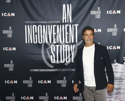 Esai Morales es Inconvenient