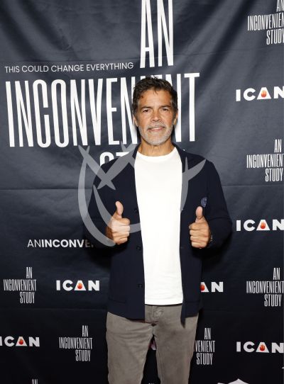 Esai Morales es Inconvenient