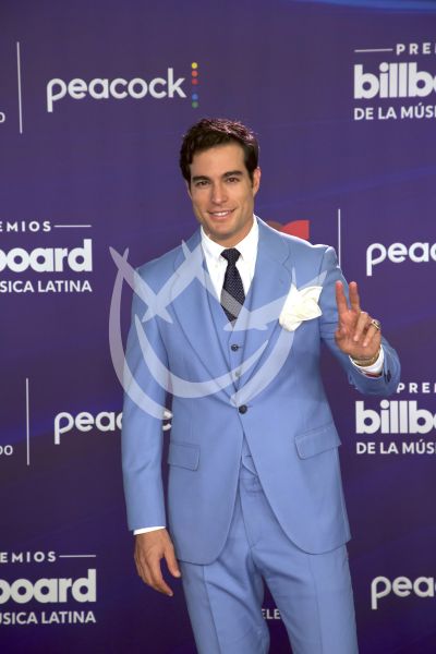 Danilo Carrera en Billboard Latino