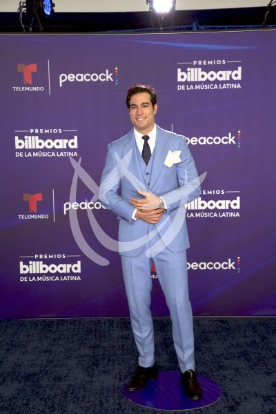 Danilo Carrera en Billboard Latino