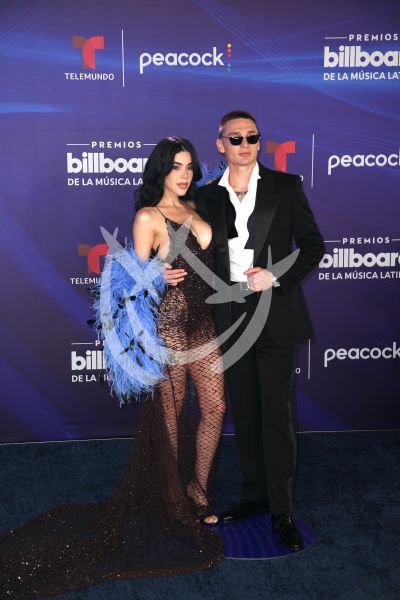 Peso Pluma y Kenia Os en Billboard Latino
