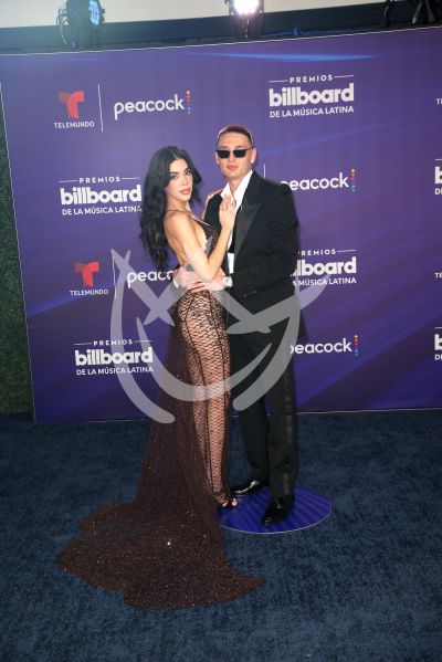 Peso Pluma y Kenia Os en Billboard Latino