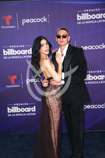 Peso Pluma y Kenia Os en Billboard Latino