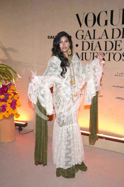 Coti Camacho de Gala con Muertos