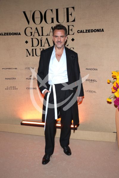 Flavio Medina de Gala con Muertos