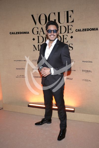 Eduardo Capetillo Jr de Gala con Muertos