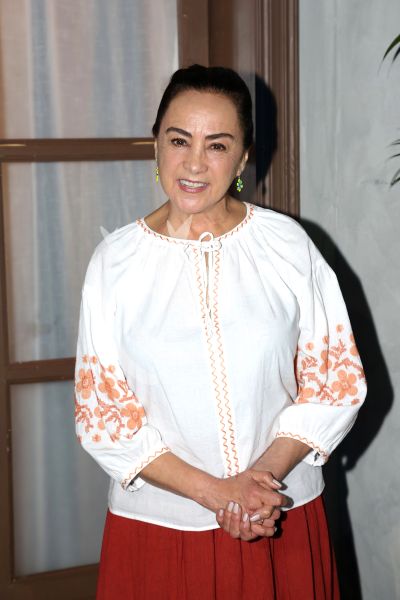 Alma Delfina se Oculta