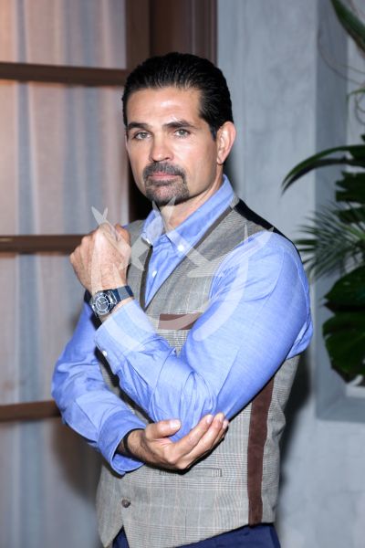 Ferdinando Valencia se Oculta