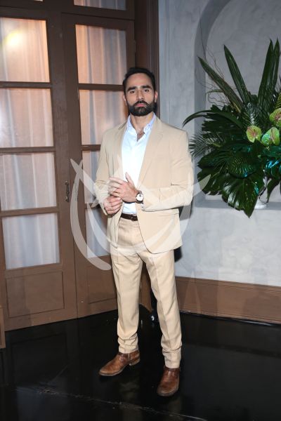 Marcos Montero se Oculta