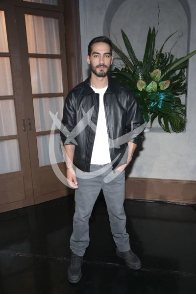 Michel Duval se Oculta