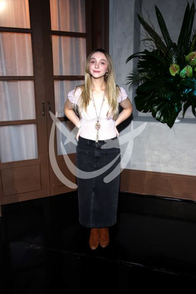 Nina Rubin se Oculta