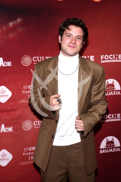 Ludwika Paleta y Nicolás Haza presumen Después