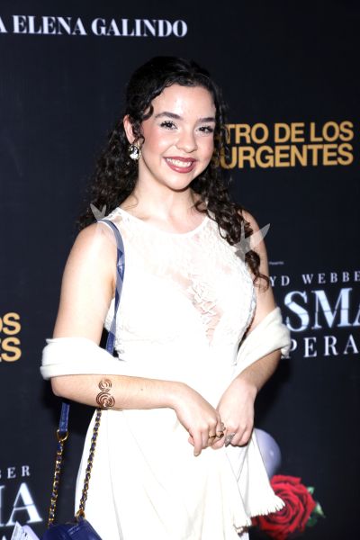 María Perroni con El Fantasma