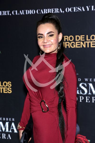 Lorena de la Garza con El Fantasma