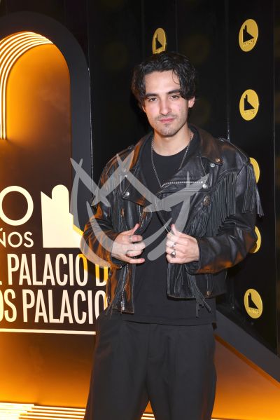 Sebastián Poza de aniversario 