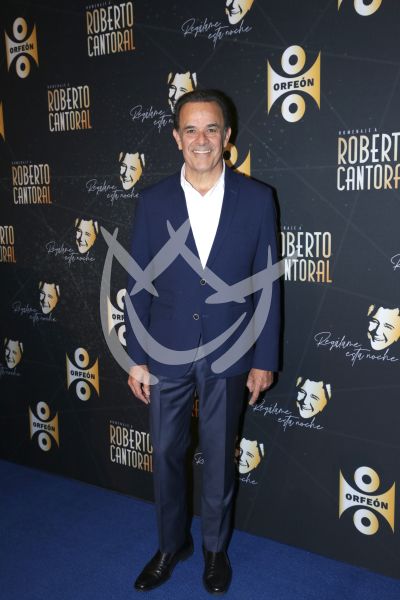 Fernando de la Mora a don Roberto