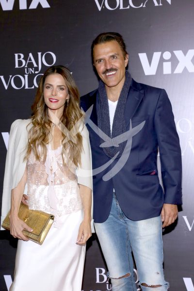 Claudia Álvarez y Billy Rovzar al Volcán