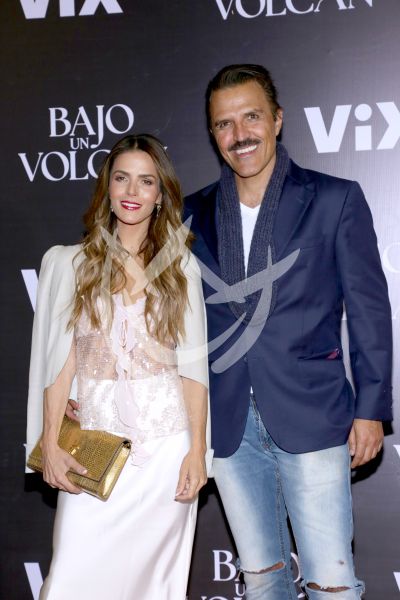 Claudia Álvarez y Billy Rovzar al Volcán
