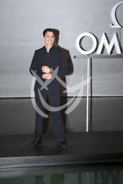 Alex González con Omega