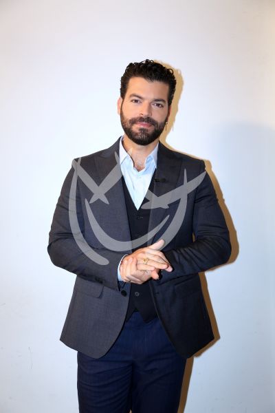 Adrián Di Monte y novia en DA