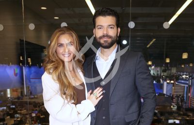 Adrián Di Monte y novia en DA