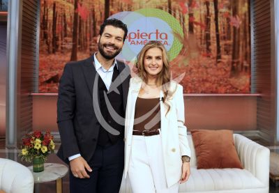 Adrián Di Monte y novia en DA