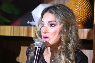 Alicia Villarreal celebra su libertad