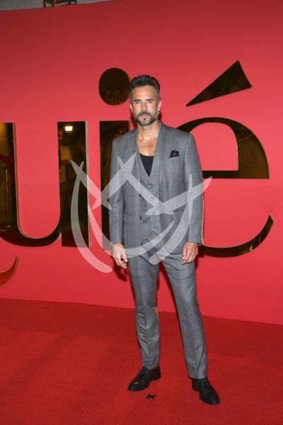 José Ron con Quién