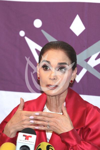 Lupita Jones estalla contra Miss Universe