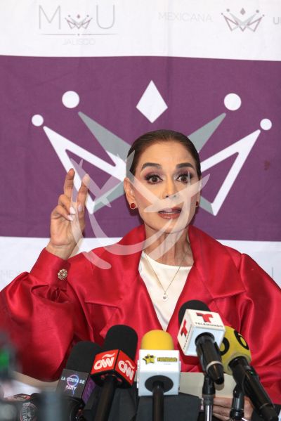 Lupita Jones estalla contra Miss Universe